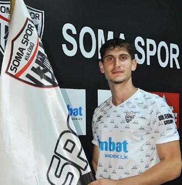 Somasporda Burak imzaladı