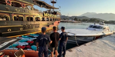 Sosyal medyadan izinsiz jet ski kiralayan 2 Rus'a sınır dışı kararı 25 Sosyal medyadan izinsiz jet ski kiralayan 2 Rusa sınır dışı kararı