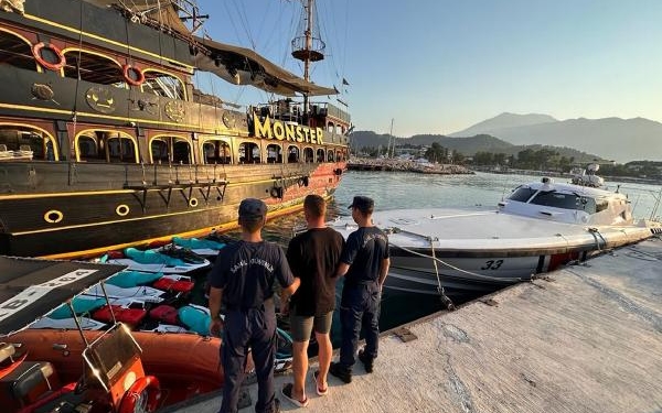 Sosyal medyadan izinsiz jet ski kiralayan 2 Rusa sınır dışı kararı