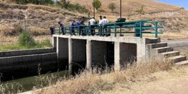 Sulama kanalının kenarında elbisesi bulunan Rojvan, aranıyor 19 Sulama kanalının kenarında elbisesi bulunan Rojvan aranıyor