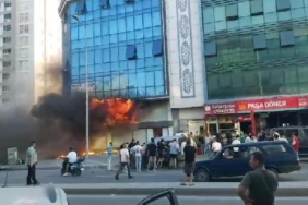 Sultangazide 5 katlı iş merkezinde yangın-1