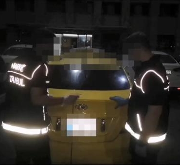 Sultangazide durdurulan araçta 565 bin uyuşturucu hap ele geçirildi