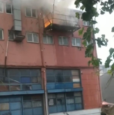 Sultangazide işyerinde yangın