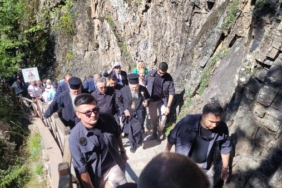 Sümela Manastırı'nda tartışmaların gölgesinde 10'uncu ayin yapıldı 25 Sümela Manastırında tartışmaların gölgesinde 10uncu ayin yapıldı