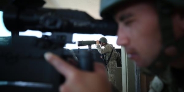 Suriye sınırında 2'si terör örgütü mensubu, 5 kişi yakalandı 4 Suriye sınırında 2si terör örgütü mensubu 5 kişi yakalandı