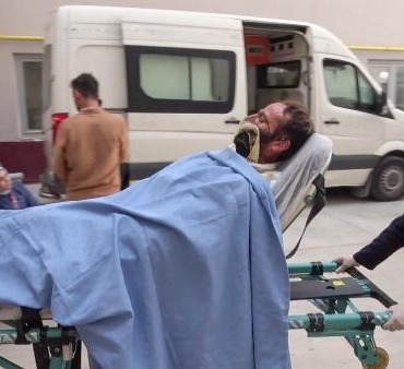 Tankerden boşaltılan sıcak zift işçilerin üzerine sıçradı 3 ağır yaralı Ek fotoğraflar