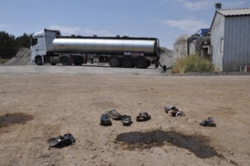 Tankerden boşaltılan sıcak zift işçilerin üzerine sıçradı 3 ağır yaralı