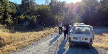 Tartıştığı kişilere tüfekle ateş açtı; 4 ölü (2) 5 Tartıştığı kişilere tüfekle ateş açtı 4 ölü 2