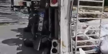 Tatbikata giden arama kurtarma ekibi kazaya denk geldi