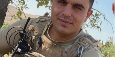 Tatil yolunda kaza uzman çavuş ile kızı öldü 3 yaralı