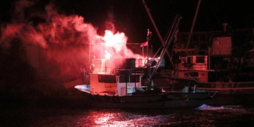 Tekirdağ balıkçılar, havai fişek gösterileriyle denize açıldı