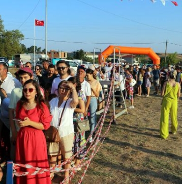 Tekirdağda şenlikte karpuz kuyruğu