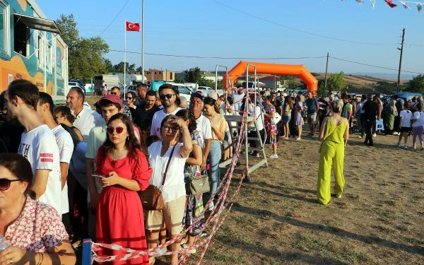 Tekirdağda şenlikte karpuz kuyruğu
