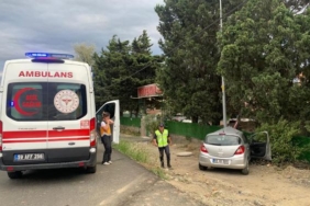 Tekirdağda yolcu otobüsü ile otomobil çarpıştığı kaza kamerada 1 ölü 2 yaralı