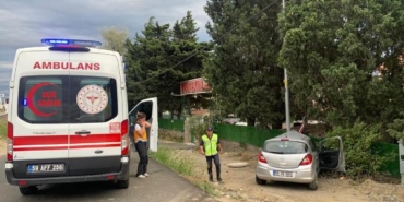 Tekirdağ’da yolcu otobüsü ile otomobil çarpıştığı kaza kamerada: 1 ölü, 2 yaralı 13 Tekirdağda yolcu otobüsü ile otomobil çarpıştığı kaza kamerada 1 ölü 2 yaralı