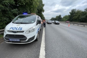 TEM Otoyolunda zincirleme kaza 3 yaralı