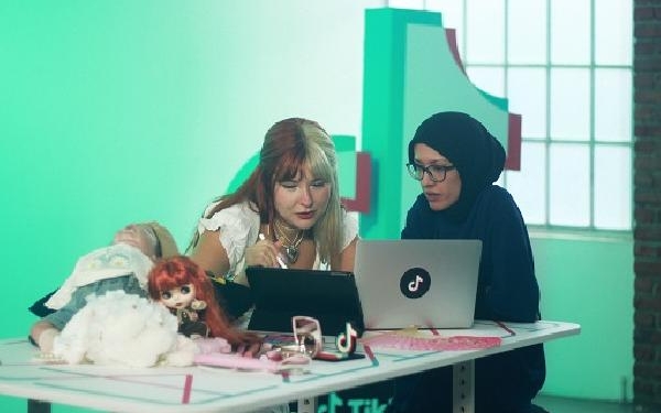 TikTok Kafa Kafaya kampanyasıyla yeni efektler oluşturdu