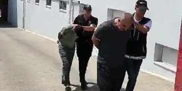 TIR’da 16 kilo esrar ele geçirildi; 2 şüpheli birbirini suçladı 3 TIRda 16 kilo esrar ele geçirildi 2 şüpheli birbirini suçladı