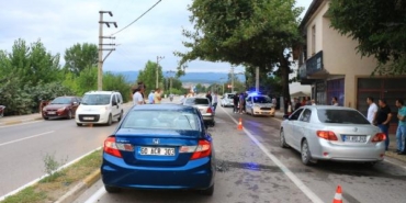 Tokat’ta zincirleme kazada 8 kişinin yaralandığı kaza anı kamerada 22 Tokatta zincirleme kazada 8 kişinin yaralandığı kaza anı kamerada