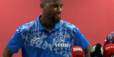 Trabzonspor'da Umut Bozok ve Denswil galibiyeti değerlendirdi 29 Trabzonsporda Umut Bozok ve Denswil galibiyeti değerlendirdi