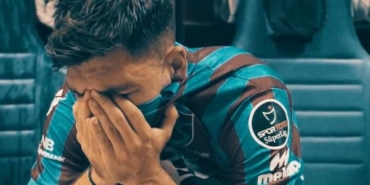 Trabzonspor'un ‘İnadıyla Şampiyon’ belgeselinin gösterimi ertelendi 36 Trabzonsporun İnadıyla Şampiyon belgeselinin gösterimi ertelendi