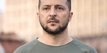 Ukrayna Devlet Başkanı Zelenski, İsveç’e geldi 30 Ukrayna Devlet Başkanı Zelenski İsveçe geldi