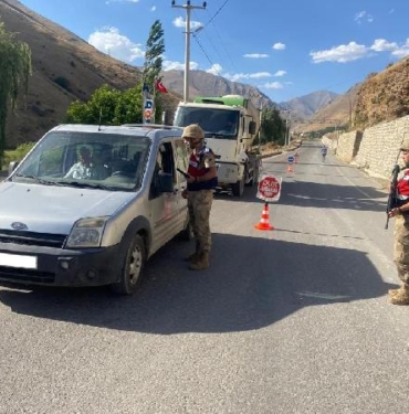 Vanda Huzurlu sokaklar uygulamasında aranan 37 kişi yakalandı