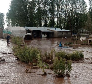Vandaki dolu ve sağanak sele neden oldu