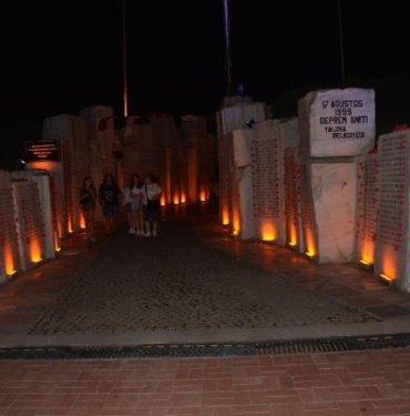 Yalovada 17 Ağustos depreminin 24üncü yılında hayatını kaybedenler törenlerle anıldı