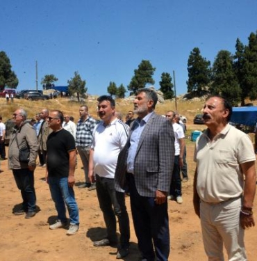 Yazıcıoğlu ile arkadaşları, helikopterin düştüğü Keş Dağı'nda anıldı 9 Yazıcıoğlu ile arkadaşları helikopterin düştüğü Keş Dağında anıldı