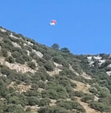'Yedek paraşüt' hayatını kurtardı 2 Yedek paraşüt hayatını kurtardı