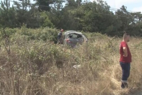 Yeniden Arnavutköyde sürücüsünün hakimiyetini kaybettiği otomobil takla attı