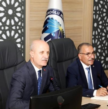 YÖK Başkanı Özvar Devlet üniversiteleri arasında rekabetin artması gerekiyor