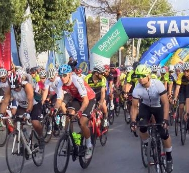 Yol Bisiklet Yarışı Bakan Osman Aşkın Bakın startı ile koşuldu