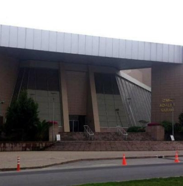 Yüzde 73 engelli kadına cinsel saldırı davasında şüpheden yararlanan sanığa beraat