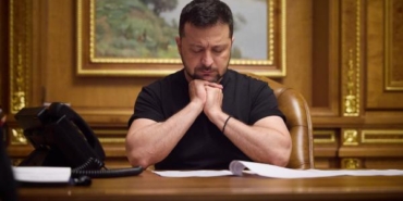 Zelenski Pokrovskta ikinci saldırı kurtarma çalışmaları sırasında düzenledi