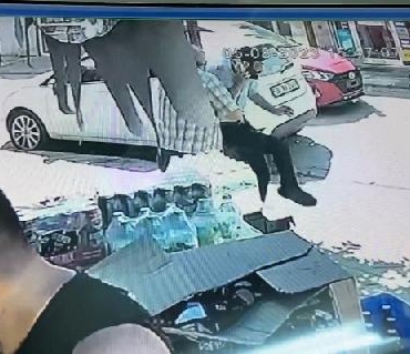 Zeytinburnunda kahvehaneye silahlı saldırı