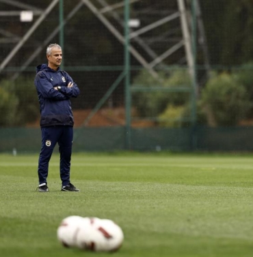 Fenerbahçe, Çaykur Rizespor maçı hazırlıklarına başladı 8 Fenerbahçe, Çaykur Rizespor maçı hazırlıklarına başladı