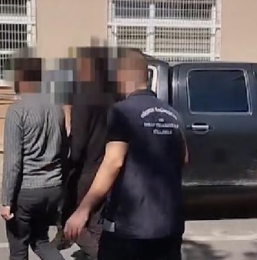 Kocaeli’de 22 kaçak göçmen yakalandı, 3 organizatör tutuklandı 7 Kocaeli’de 22 kaçak göçmen yakalandı, 3 organizatör tutuklandı