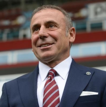 Abdullah Avcı yeni dönemin perdesini açıyor