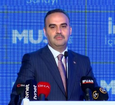 Bakan Kacır: "Milli Savunma Sanayi ürünleriyle dünyada başarı hikayelerine imze atan ülke olduk"