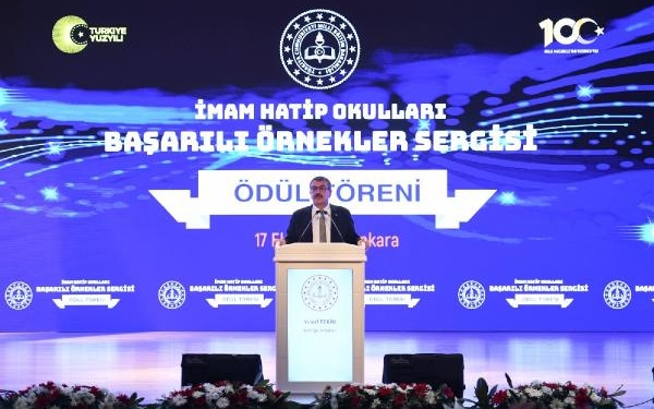 Bakan Tekin: Çocuklarımızın önce ana dilini geliştirmesini istiyoruz 1 Bakan Tekin: Çocuklarımızın önce ana dilini geliştirmesini istiyoruz