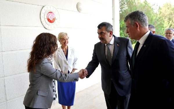 Bakan Tekin, KKTC’de