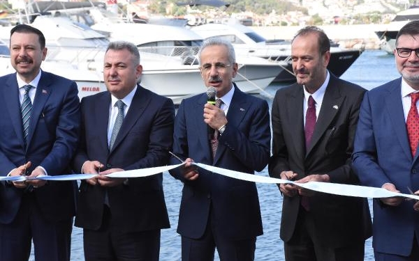 Bakan Uraloğlu: İzmir’i Türkiye yat turizminin başkentine dönüştüreceğiz