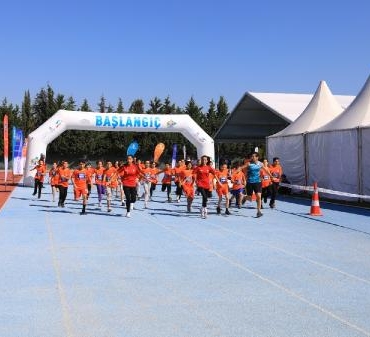 Başakşehir’de çocuk maratonu düzenlendi 3 Başakşehir’de çocuk maratonu düzenlendi