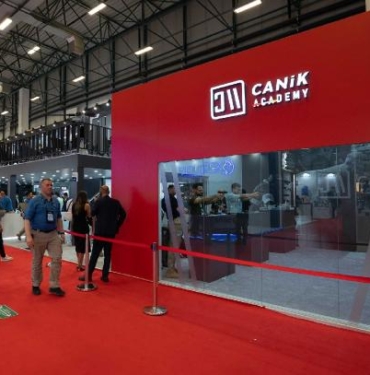 CANiK Academy, Londra’da uluslararası kongreye katıldı 4 CANiK Academy, Londra’da uluslararası kongreye katıldı