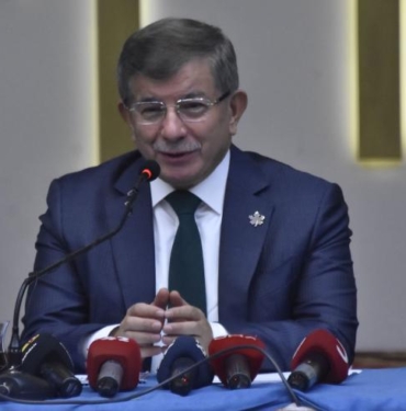 Davutoğlu: Mescid-i Aksa'nın İslami karakterini yok etmeye çalışıyorlar