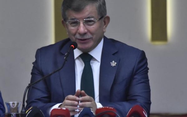 Davutoğlu: Mescid-i Aksa'nın İslami karakterini yok etmeye çalışıyorlar