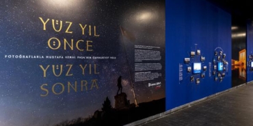 Garanti BBVA çalışanlarından 'Yüz Yıl Önce, Yüz Yıl Sonra: Fotoğraflarla Mustafa Kemal Paşa'nın Cumhuriyet Yolu' sergisi