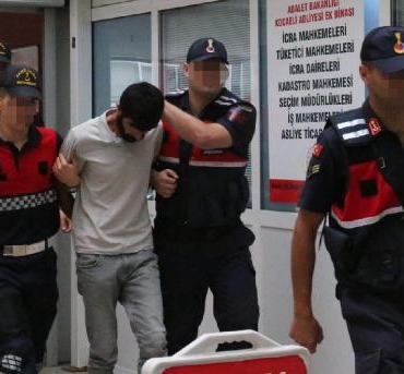 Gençleri kandırıp, terör kamplarına götüren PKK'lı tutuklandı 7 Gençleri kandırıp, terör kamplarına götüren PKK'lı tutuklandı